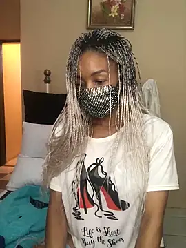 niccki3 online show from 12-28-24, 06:17