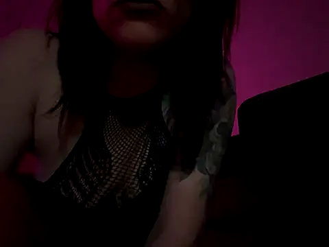 RavenRayyy online show from 09-11-25, 10:37