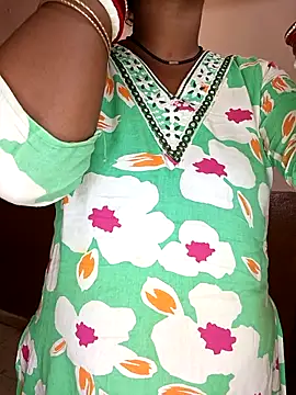 juhi06 online show from 04-18-26, 09:24