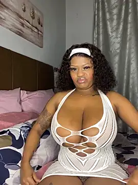 Snapshot of Boobylicious_BB chatting on 05-21-26, 03:52 Boobylicious BB online show from 05-21-26, 03:52