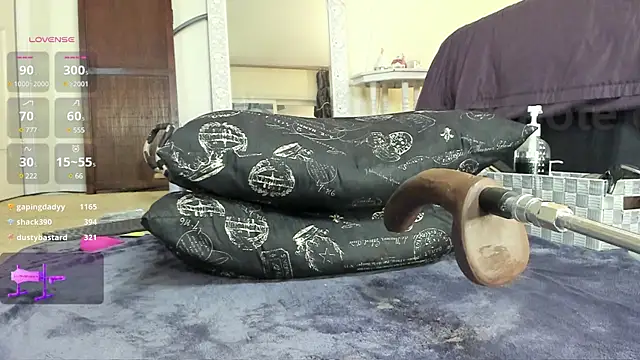 Peaches N Kreme online show from 02-07-25, 04:48