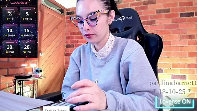 Snapshot of paulinabarnett- chatting on 10-18-25, 07:53 paulinabarnett- online show from 10-18-25, 07:53