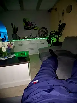 schlonzi81 online show from 11-25-25, 09:26