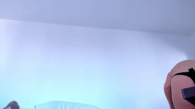 hornyemma   online show from 01-13-25, 09:30