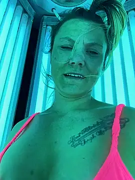 Snapshot of hotNReady6969 chatting on 03-01-25, 06:43 hotNReady6969 online show from 03-01-25, 06:43