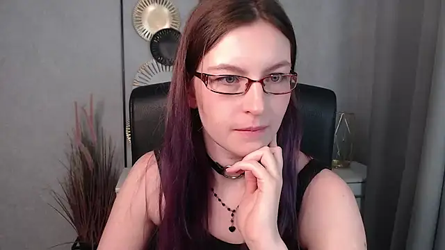 emmaxDelight online show from 12-13-24, 10:08