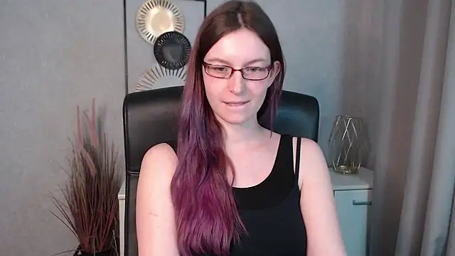 emmaxDelight online show from 12-14-24, 02:31