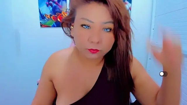 Snapshot of victoria_love89 chatting on 06-14-26, 02:24 victoria love89 online show from 06-14-26, 02:24