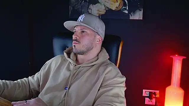 AngeloEric online show from 12-10-24, 04:17