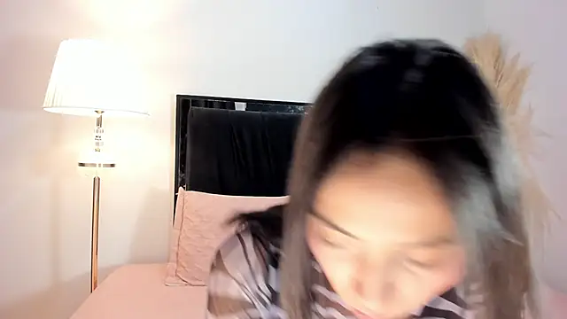 lilithTeen1  online show from 04-24-26, 10:34