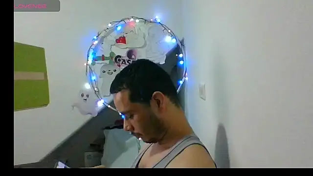 Snapshot of Gasparin32 chatting on 06-06-26, 01:43 Gasparin32 online show from 06-06-26, 01:43