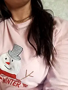 Snapshot of jijijoudia chatting on 03-06-25, 02:40 jijijoudia online show from 03-06-25, 02:40