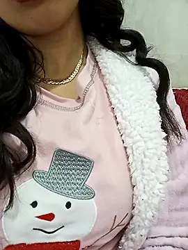 Snapshot of jijijoudia chatting on 03-06-25, 08:27 jijijoudia online show from 03-06-25, 08:27