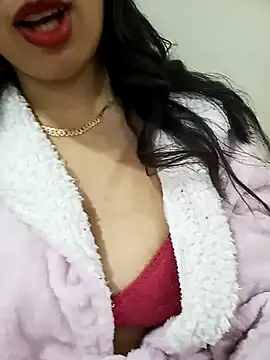 Snapshot of jijijoudia chatting on 03-06-25, 11:53 jijijoudia online show from 03-06-25, 11:53