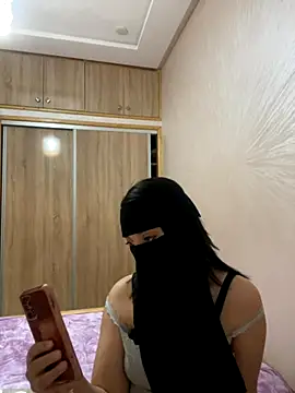 Snapshot of jijijoudia chatting on 09-25-25, 12:25 jijijoudia online show from 09-25-25, 12:25