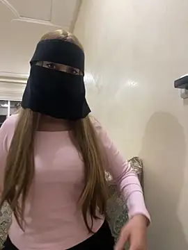 Snapshot of jijijoudia chatting on 11-12-25, 12:33 jijijoudia online show from 11-12-25, 12:33