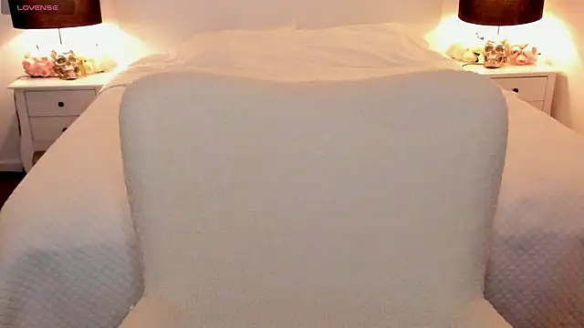 Snapshot of NatalyThorn88 chatting on 02-10-25, 07:49 NatalyThorn88 online show from 02-10-25, 07:49
