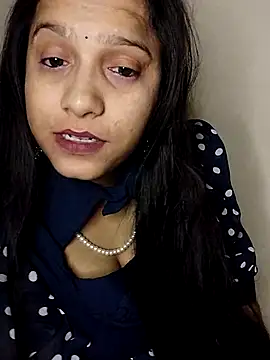 Simran-Kaur143 online show from 07-16-26, 06:25