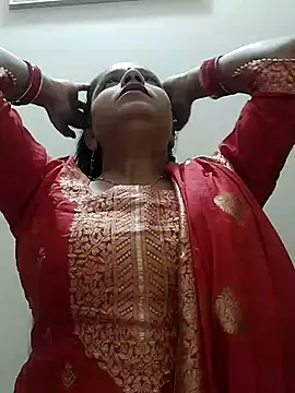 Simran-Kaur143 online show from 07-26-26, 05:42