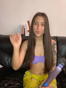  Luuna online show from 09-19-25, 02:29