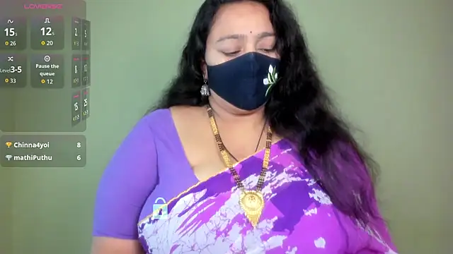 neelu-hoty online show from 06-17-26, 08:17