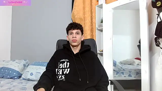 Snapshot of jeff_ross chatting on 12-10-24, 08:16 jeff ross online show from 12-10-24, 08:16