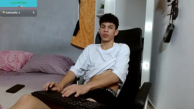 Snapshot of jeff_ross chatting on 01-04-25, 10:02 jeff ross online show from 01-04-25, 10:02