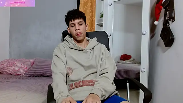 Snapshot of jeff_ross chatting on 01-06-25, 11:52 jeff ross online show from 01-06-25, 11:52