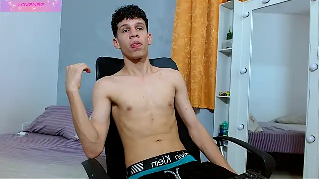 Snapshot of jeff_ross chatting on 02-28-25, 08:07 jeff ross online show from 02-28-25, 08:07