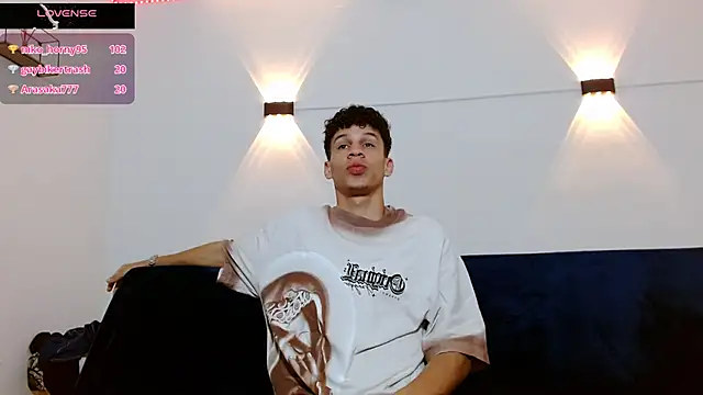 Snapshot of jeff_ross chatting on 09-28-25, 10:26 jeff ross online show from 09-28-25, 10:26