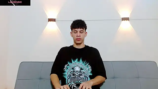 Snapshot of jeff_ross chatting on 10-22-25, 12:38 jeff ross online show from 10-22-25, 12:38