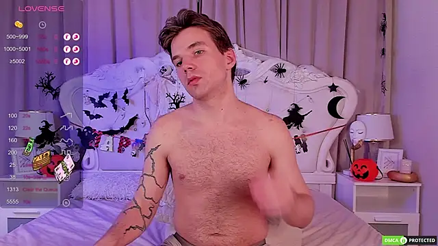 ArthurWhitee online show from 10-17-25, 03:14