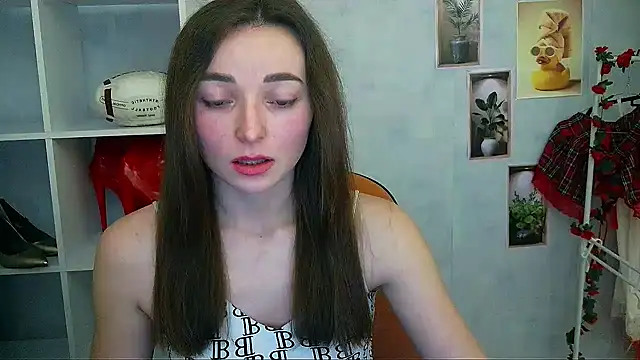  Barbie Kiss  online show from 01-16-26, 12:42