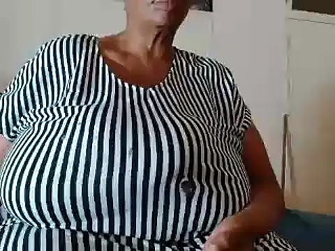 tinagiant online show from 03-21-25, 01:45