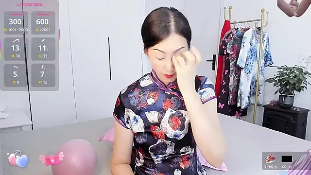 paopao-a online show from 10-13-25, 04:01