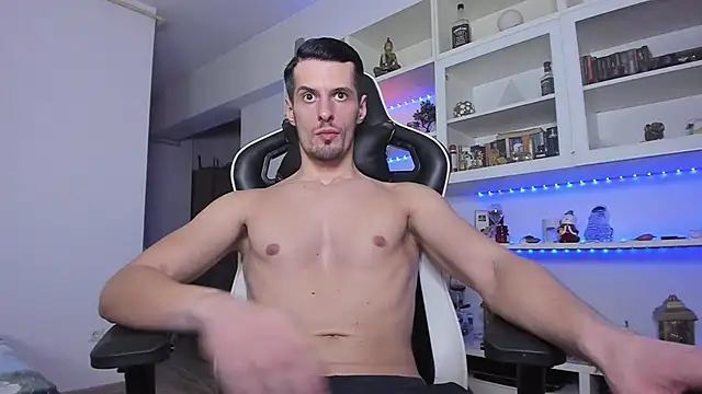 Snapshot of ToddClaytonn chatting on 01-10-25, 01:21 ToddClaytonn online show from 01-10-25, 01:21