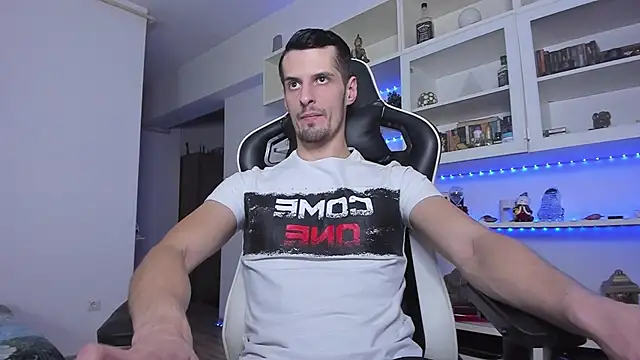 Snapshot of ToddClaytonn chatting on 01-12-25, 12:28 ToddClaytonn online show from 01-12-25, 12:28