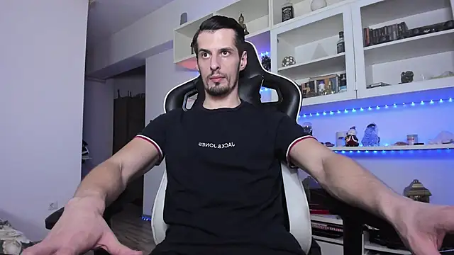 Snapshot of ToddClaytonn chatting on 01-22-25, 04:34 ToddClaytonn online show from 01-22-25, 04:34