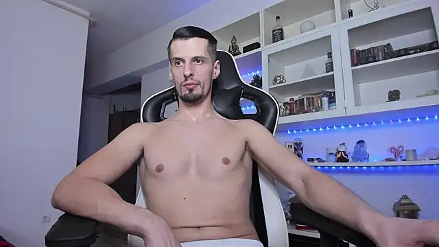 Snapshot of ToddClaytonn chatting on 02-07-25, 10:41 ToddClaytonn online show from 02-07-25, 10:41