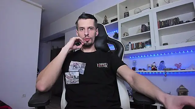 Snapshot of ToddClaytonn chatting on 02-15-25, 01:31 ToddClaytonn online show from 02-15-25, 01:31