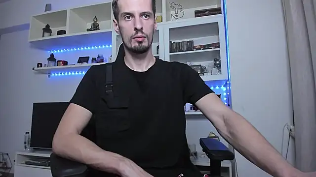 Snapshot of ToddClaytonn chatting on 10-12-25, 07:46 ToddClaytonn online show from 10-12-25, 07:46