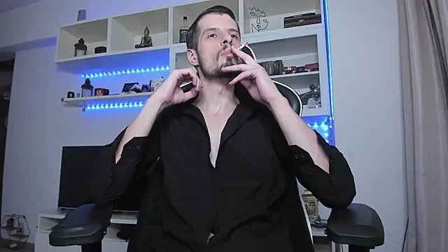 Snapshot of ToddClaytonn chatting on 10-24-25, 09:33 ToddClaytonn online show from 10-24-25, 09:33