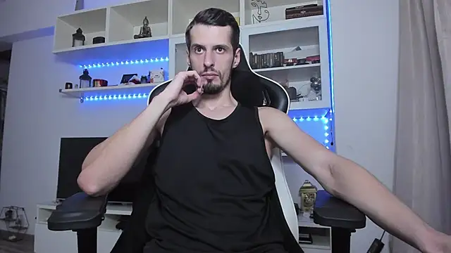 Snapshot of ToddClaytonn chatting on 10-27-25, 09:30 ToddClaytonn online show from 10-27-25, 09:30