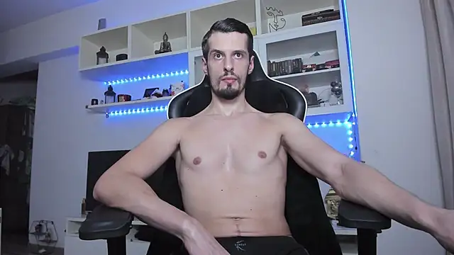 Snapshot of ToddClaytonn chatting on 10-28-25, 11:40 ToddClaytonn online show from 10-28-25, 11:40