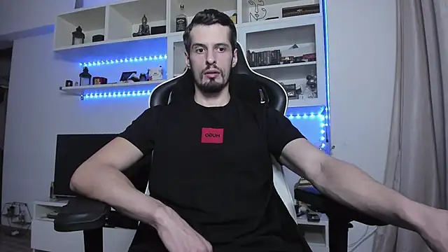 Snapshot of ToddClaytonn chatting on 11-03-25, 09:16 ToddClaytonn online show from 11-03-25, 09:16