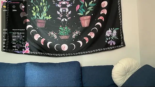 Snapshot of Aria_Fields chatting on 11-04-25, 05:23 Aria Fields online show from 11-04-25, 05:23