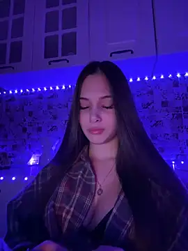 EricaWalls online show from 12-13-24, 05:00