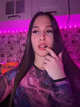 EricaWalls online show from 02-19-25, 07:38