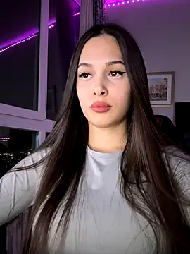 Snapshot of EricaWalls chatting on 12-17-25, 05:30 EricaWalls online show from 12-17-25, 05:30