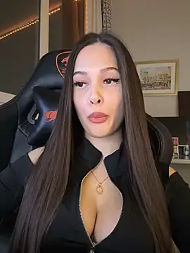 Snapshot of EricaWalls chatting on 02-11-26, 06:46 EricaWalls online show from 02-11-26, 06:46